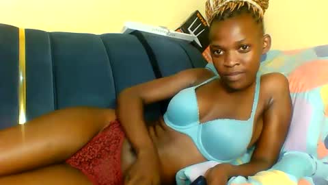 peachie online show from September 2025 10:04:02 AM