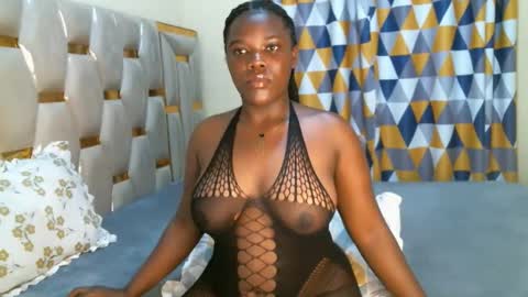 Snapshot of peachygirl255 chatting on November 2025 02:49:01 PM Peachy online show from November 2025 02:49:01 PM