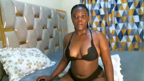 Snapshot of peachygirl255 chatting on November 2025 07:25:01 AM Peachy online show from November 2025 07:25:01 AM