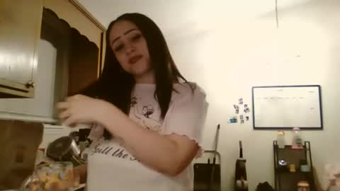 Snapshot of peachyhoneydrip chatting on April 2026 05:10:02 AM peachyhoneydrip online show from April 2026 05:10:02 AM