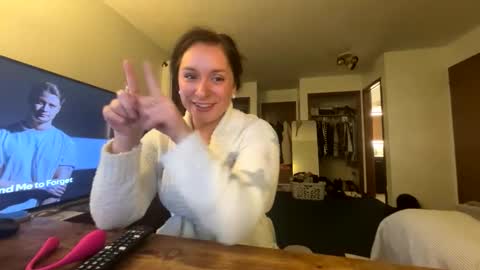 PeachyObsession online show from February 2026 05:17:01 AM