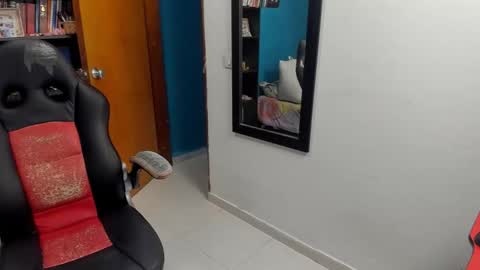 Tangerine Penaut online show from December 2025 11:54:01 PM