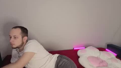 Rina and Max online show from February 2026 09:05:01 AM