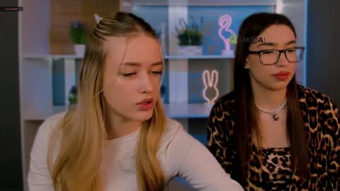 pearl heart online show from March 2026 06:52:01 AM