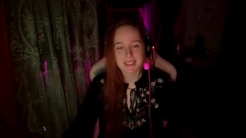 Snapshot of pearlprincess_ chatting on April 2026 01:04:01 AM Adelina online show from April 2026 01:04:01 AM