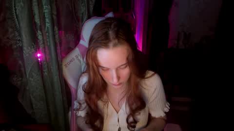 Snapshot of pearlprincess_ chatting on May 2026 02:45:01 PM Adelina online show from May 2026 02:45:01 PM