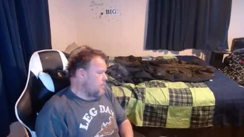 pecker40 online show from December 2024 10:25:02 PM