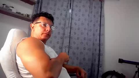 Pedro online show from October 2025 02:41:01 AM