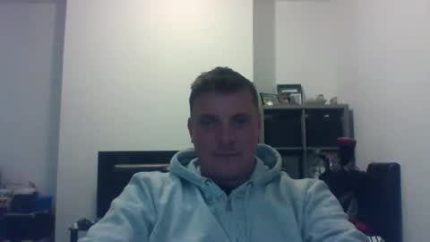 pedrok87 online show from April 2026 11:54:02 PM