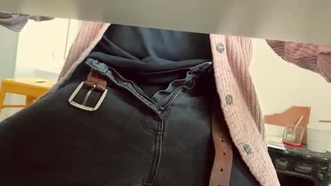 Snapshot of pedroserrano2000 chatting on February 2026 01:21:01 PM PedrOO OO online show from February 2026 01:21:01 PM