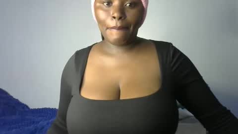 Snapshot of peekyshams chatting on May 2026 07:29:01 PM peekyshams online show from May 2026 07:29:01 PM