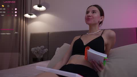 Pelagy Show time 2-10 pm Dubai time zone online show from February 2025 02:16:02 PM