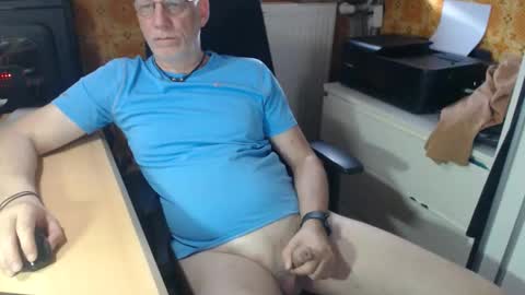 Pemue65 online show from June 2026 06:04:01 AM
