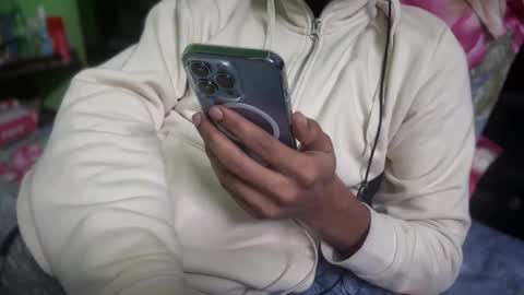 pencilchor online show from January 2025 07:40:01 PM