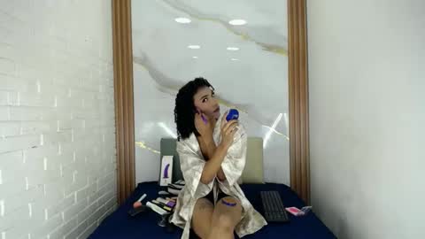 Penelopee Rouse online show from September 2025 07:47:02 PM