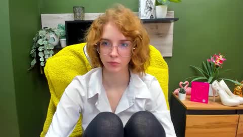 Snapshot of penny_lust chatting on October 2025 06:32:01 AM Penny online show from October 2025 06:32:01 AM