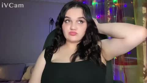 penny_perry online show from December 2024 02:32:01 PM