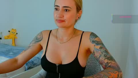 Hi Im Penelope  better vibrations  1111 online show from June 2026 10:01:02 PM