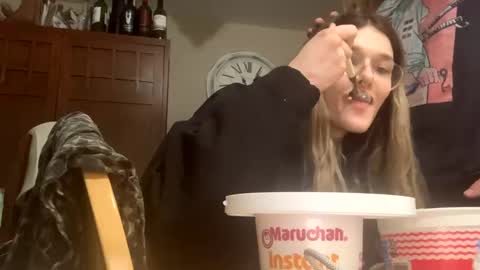 Snapshot of penutbuttajelllytime chatting on February 2025 04:06:01 AM Penutbuttajelllytime online show from February 2025 04:06:01 AM