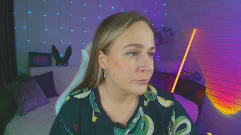 Dia  online show from January 2025 10:39:02 AM