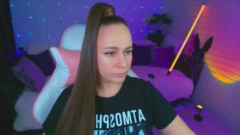 Dia  online show from October 2025 07:25:02 PM