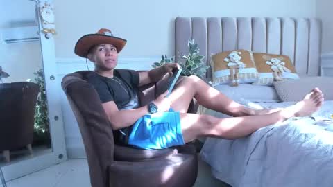 percy_god online show from November 2025 08:11:01 PM