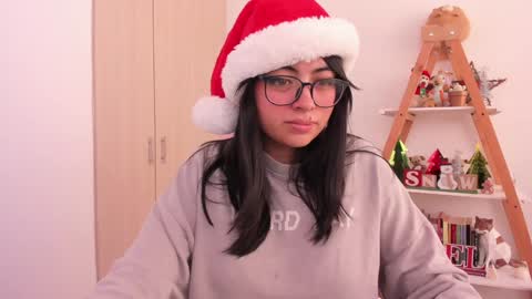 Sarah Ana Banana online show from December 2024 07:22:01 PM