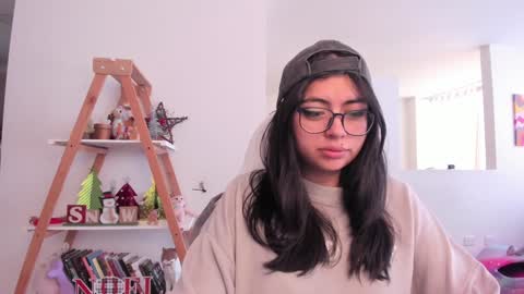 Sarah Ana Banana online show from December 2024 11:48:01 AM