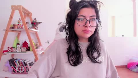 Sarah Ana Banana online show from January 2025 01:53:02 PM