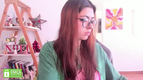 Sarah Ana Banana online show from December 2025 04:58:01 PM