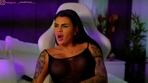 Dee online show from September 2025 03:23:01 PM