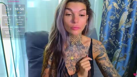 Anna online show from October 2025 09:28:02 AM