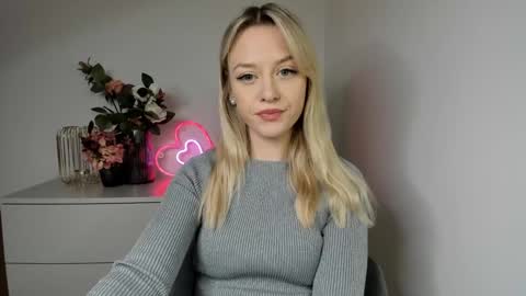 Cindy online show from December 2024 10:25:02 AM