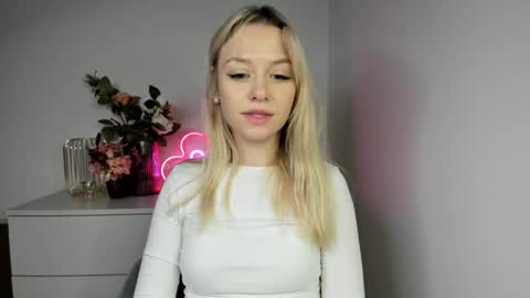 Cindy online show from December 2024 01:38:02 PM