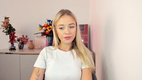 Cindy online show from September 2025 05:29:02 AM