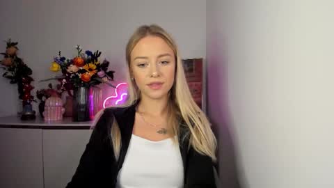 Cindy online show from October 2025 05:36:02 AM