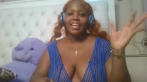 Snapshot of periwinkle20 chatting on April 2026 01:42:02 AM Taurus online show from April 2026 01:42:02 AM