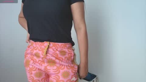 PERLA online show from September 2025 09:19:02 PM