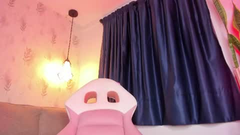Perla online show from July 2026 12:47:02 AM