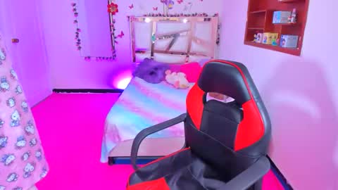 PERLA online show from March 2026 02:03:02 PM