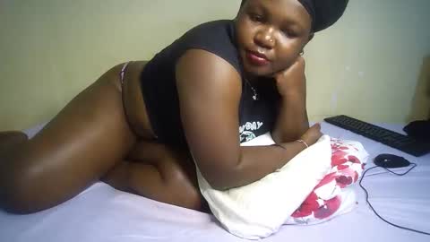 Snapshot of perpetual_doll chatting on February 2025 09:10:01 PM perpetual_doll online show from February 2025 09:10:01 PM