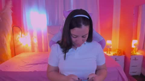 Snapshot of persefone_saira chatting on April 2026 11:58:02 AM Marie online show from April 2026 11:58:02 AM