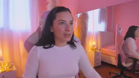 Snapshot of persefone_saira chatting on May 2026 11:07:02 AM Marie online show from May 2026 11:07:02 AM