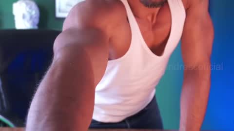 andres    online show from January 2025 07:55:01 PM