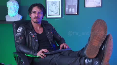 andres    online show from February 2025 07:17:01 PM