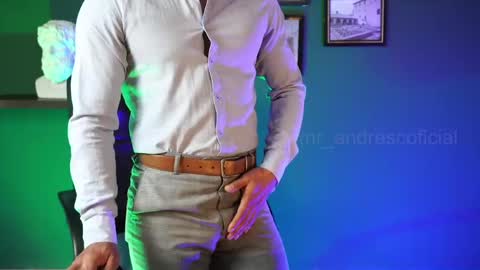 andres    online show from February 2025 07:05:02 PM