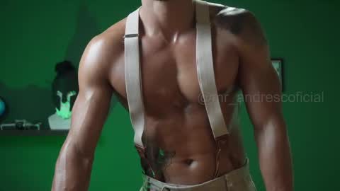 andres    online show from March 2025 10:43:01 PM