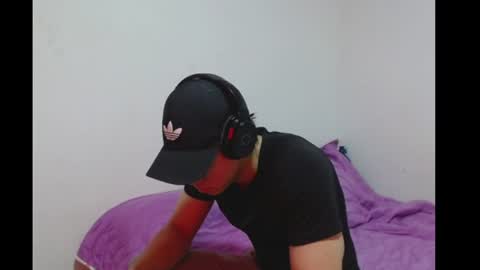 Snapshot of perseoricci chatting on June 2026 05:37:01 AM perseoricci online show from June 2026 05:37:01 AM