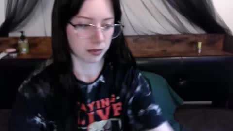 Snapshot of persephones_garden chatting on November 2025 09:20:02 AM Persephone online show from November 2025 09:20:02 AM