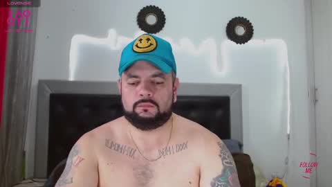 Carlos online show from October 2025 09:56:01 PM